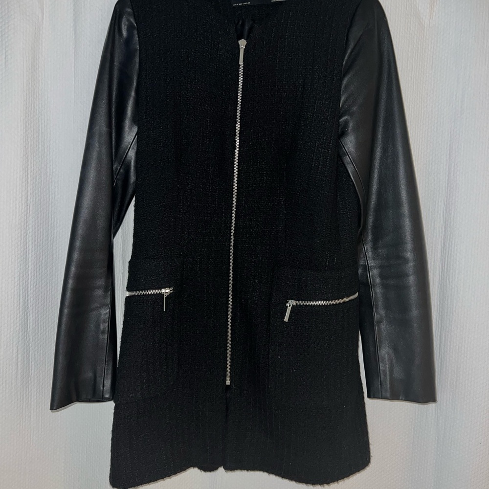 Zara Black Women's Jacket with Leather Sleeves